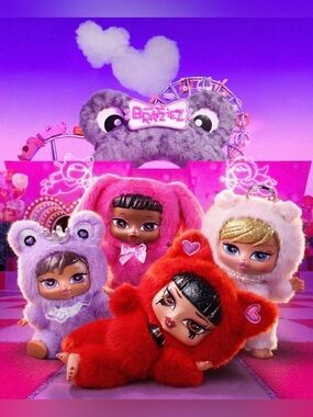 BRATZ BRATZIEZ SWEETHEARTZ SERIEZ PLUSH KEYCHAIN BLIND BOX - SOLD OUT